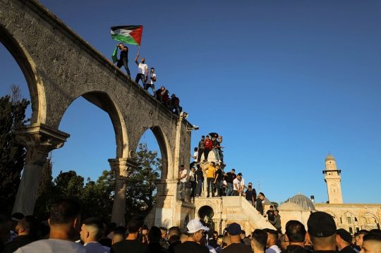 Kebahagiaan Muslim Palestina Rayakan Idulfitri di Masjid Al-Aqsa Tanpa Gangguan