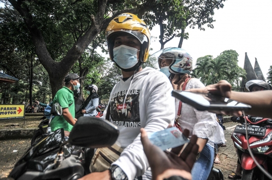 Menikmati Libur Lebaran di Taman Margasatwa Ragunan