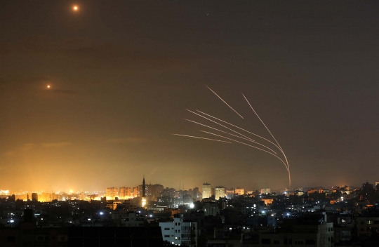 Potret Pertempuran Roket Hamas VS Iron Dome Israel