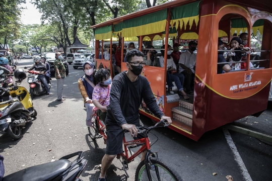 TMII Diserbu Pengunjung pada Hari Ketiga Lebaran