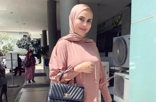 Potret Perubahan Hidup Enam Dj Tenar Indonesia, Mantab Hijrah Kini Pakai Hijab