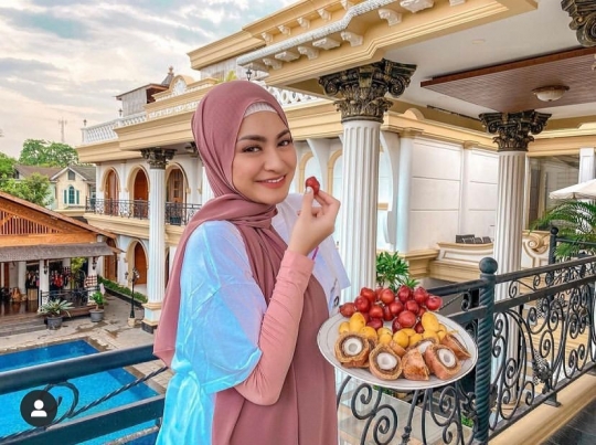 Potret Perubahan Hidup Enam Dj Tenar Indonesia, Mantab Hijrah Kini Pakai Hijab