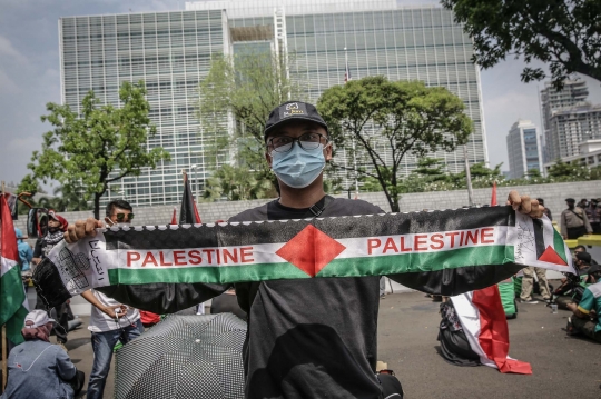 Massa Buruh KSPI Gelar Aksi Solidaritas untuk Palestina