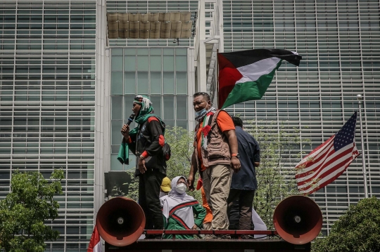 Massa Buruh KSPI Gelar Aksi Solidaritas untuk Palestina
