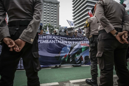 Massa Buruh KSPI Gelar Aksi Solidaritas untuk Palestina