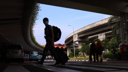 Suasana Bandara Pasca Pelarangan Mudik Dicabut