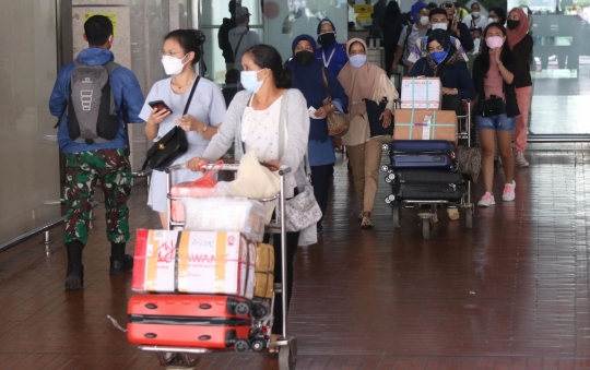 Suasana Bandara Pasca Pelarangan Mudik Dicabut