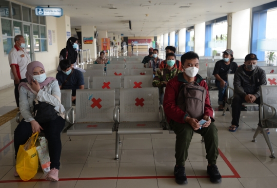 Arus Balik Lebaran, Tiga Pemudik di Terminal Pulogebang Positif Covid-19