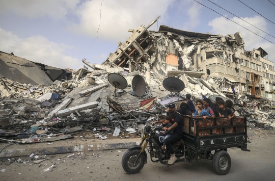 Pertempuran Berakhir, Warga Jalur Gaza Kembali ke Rumah