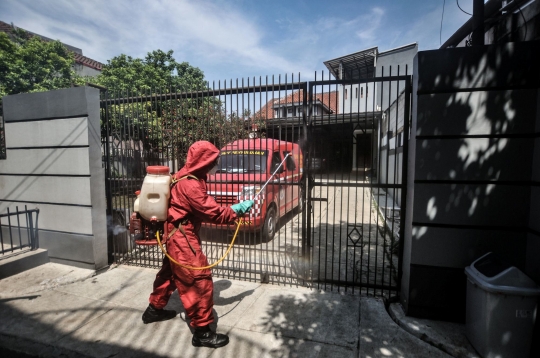 Sterilisasi Zona Merah Cilangkap Usai Ratusan Warga Positif Covid-19