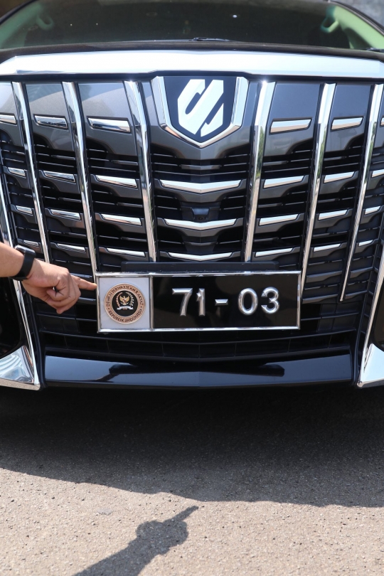 Plat Nomor Baru untuk Mobil Anggota DPR RI