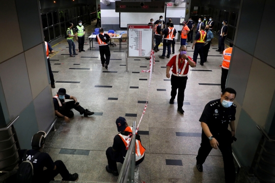 Kereta LRT Malaysia Tabrakan di Terowongan, Ratusan Penumpang Terluka