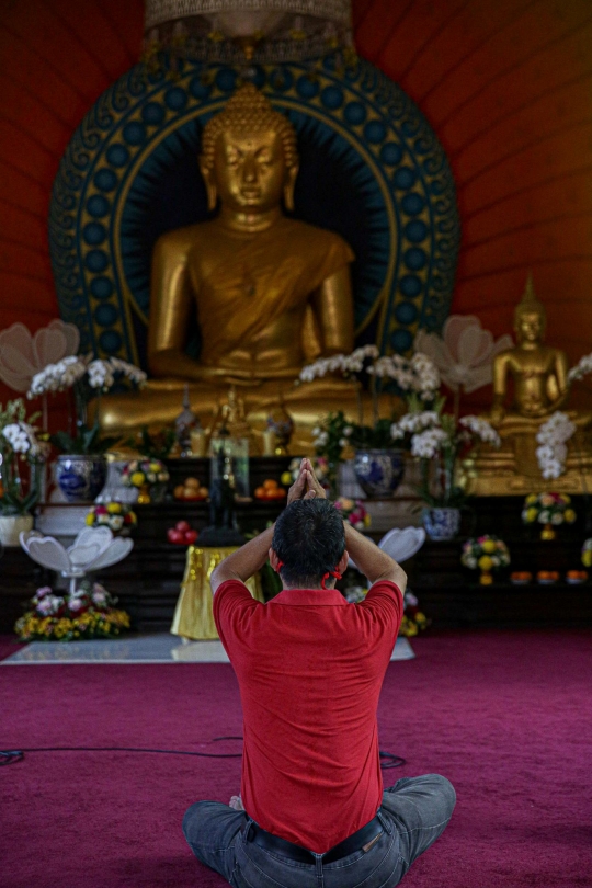 Suasana Ritual Waisak di Vihara Jakarta Dhammacakka Jaya