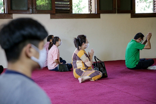 Suasana Ritual Waisak di Vihara Jakarta Dhammacakka Jaya