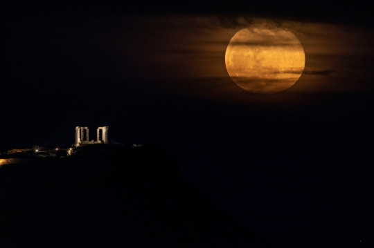 Penampakan Supermoon di Sejumlah Negara