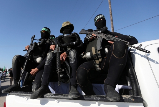 Pasukan Khusus Hamas Pamerkan Rudal di Tengah Gencatan Senjata