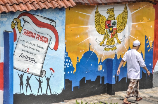 Warna-warni Mural di Kampung Pancasila