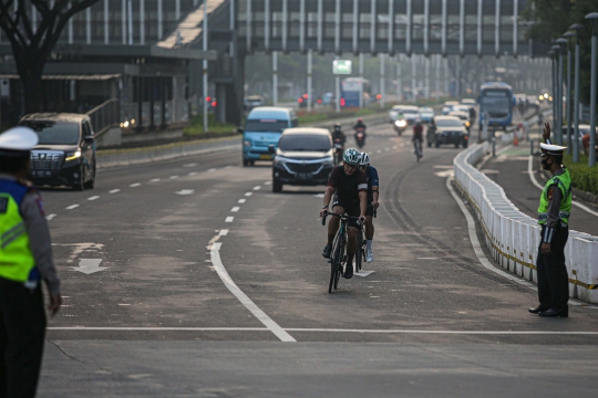 Penertiban Pesepeda yang Gowes di Luar Jalur Khusus