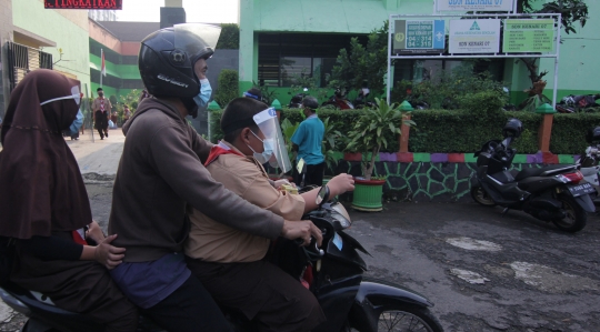 Suasana Pembelajaran Tatap Muka di SDN Kenari 07/08 Pagi Jakarta