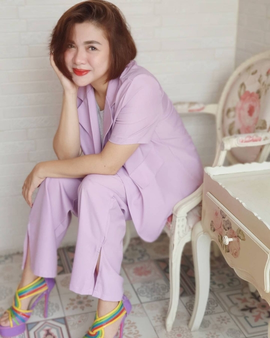 5 Potret Terbaru Vicky Shu dengan Potongan Rambut Pendek, Cantik dan Makin Fresh