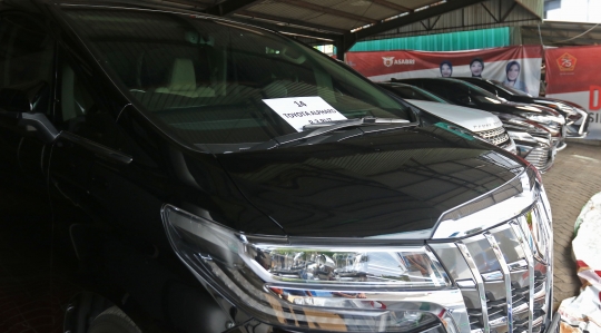 Deretan Mobil Mewah Sitaan Kasus Korupsi Asabri yang Siap Dilelang
