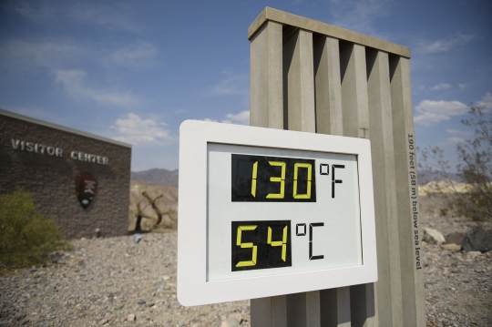 Ekstrem, Suhu di Dataran Garam Death Valley Capai 54 Derajat Celcius