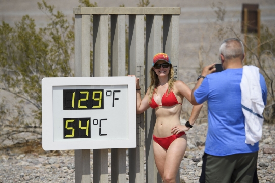 Ekstrem, Suhu di Dataran Garam Death Valley Capai 54 Derajat Celcius