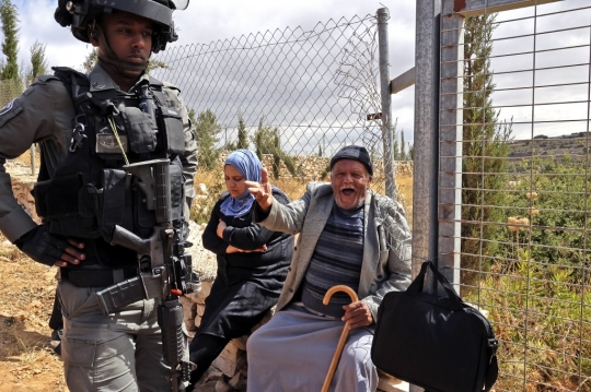Pasrah Warga Palestina Rumahnya Digusur Israel