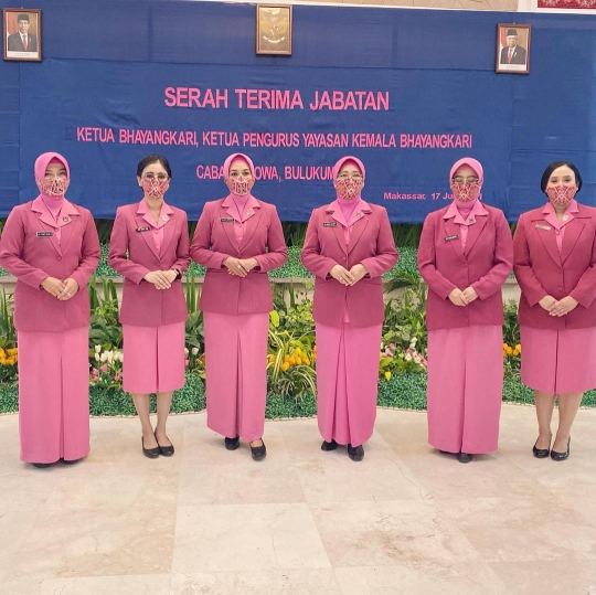 Suami Resmi Jabat Kapolres, Ini 5 Potret Uut Permatasari Jadi Ketua Bhayangkari
