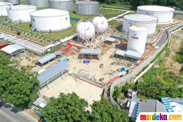 Foto : Pembangunan Terminal LPG Pertamina Di Wayame Ambon Capai 95 ...