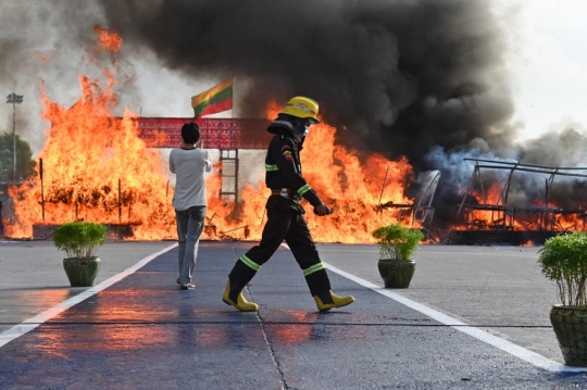 Myanmar Musnahkan Narkoba Senilai Rp9,8 Triliun