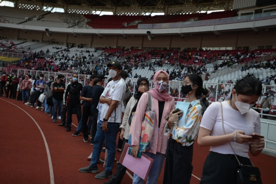 Mengejar Target Sejuta Vaksinasi Sehari