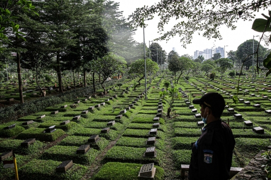 Pembatasan Aktivitas dan Kunjungan Ziarah di TPU Karet Bivak