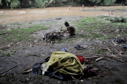Libur Kecil di Kali Ciliwung