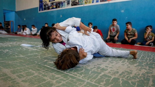 Semangat 3 Anak Penyandang Disabilitas di Irak Berlatih Jiu-Jitsu