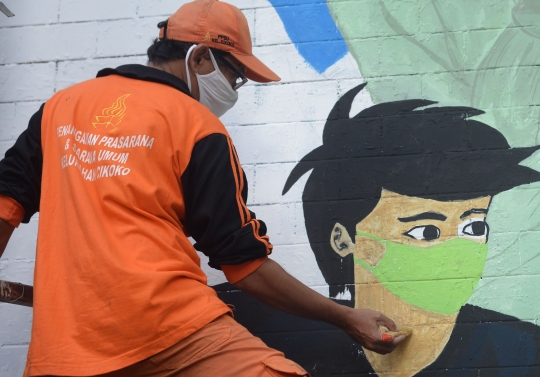 Kampanye Memakai Masker Lewat Mural