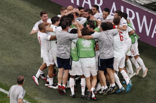 Spanyol Singkirkan Swiss Lewat Adu Penalti