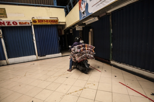 Pasar Cipulir Ditutup Selama PPKM Darurat