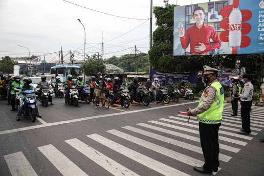 Gerakan Mengheningkan Cipta untuk Korban Covid-19