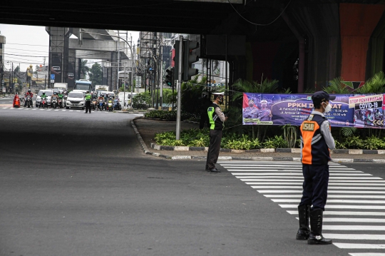 Gerakan Mengheningkan Cipta untuk Korban Covid-19