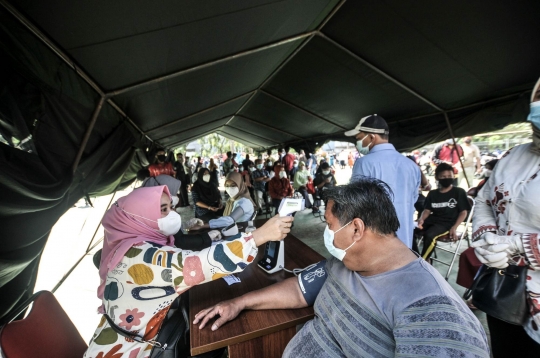 Antusias Warga Ikut Vaksinasi Keliling