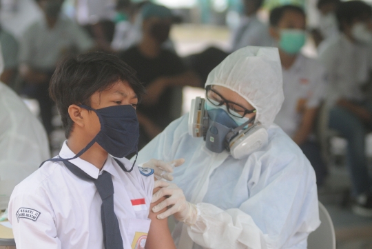 Ribuan Pelajar Ditargetkan Ikuti Vaksinasi Covid-19 di Tangerang Selatan