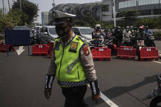 Imbas Penyekatan, Jalan Pemuda Macet Parah