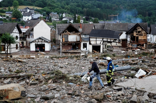 Porak-Poranda Jerman Usai Disapu Banjir