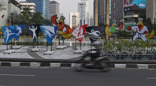 Maskot PON XX Papua Hiasi Bundaran HI