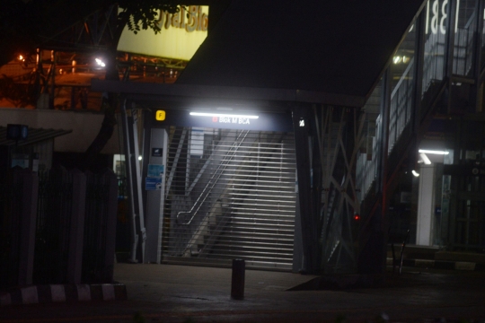 Suasana Malam Hari di Jakarta Saat Perpanjangan PPKM Darurat