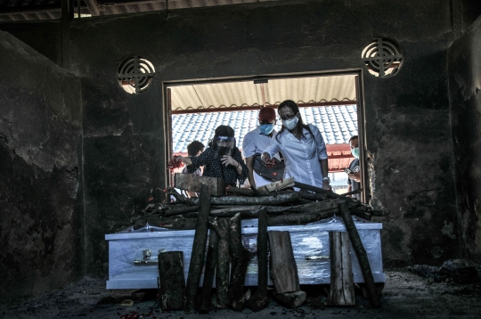 Kremasi Jenazah Pasien Covid-19 di Krematorium Cilincing