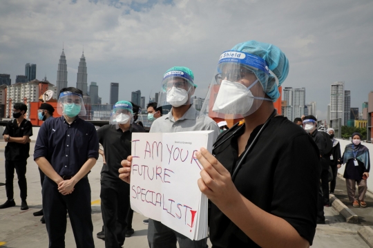 Di Tengah Lonjakan Covid-19, Dokter di Malaysia Mogok Kerja