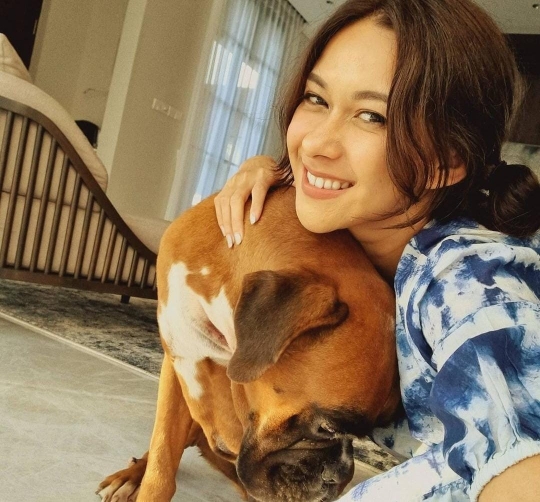 Begini Penampilan Nana Mirdad Tanpa Makeup, Gemesin Banget