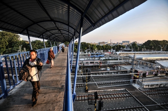 PPKM Level 4, Jumlah Penumpang KRL Naik 25 Persen